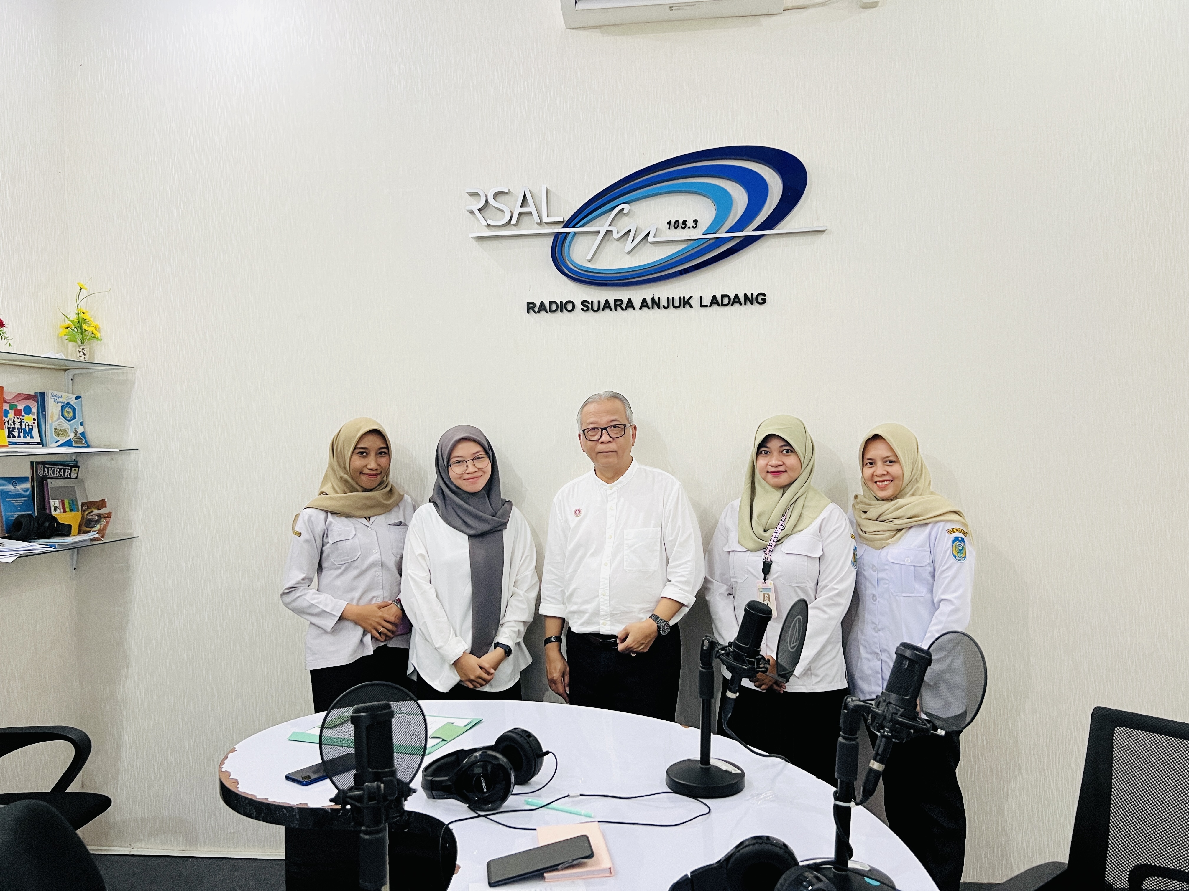WASPADA HEPATITIS SEJAK DINI : Dialog Interaktif Bersama dr. Kysdarmanto, Sp.PD.FINASIM