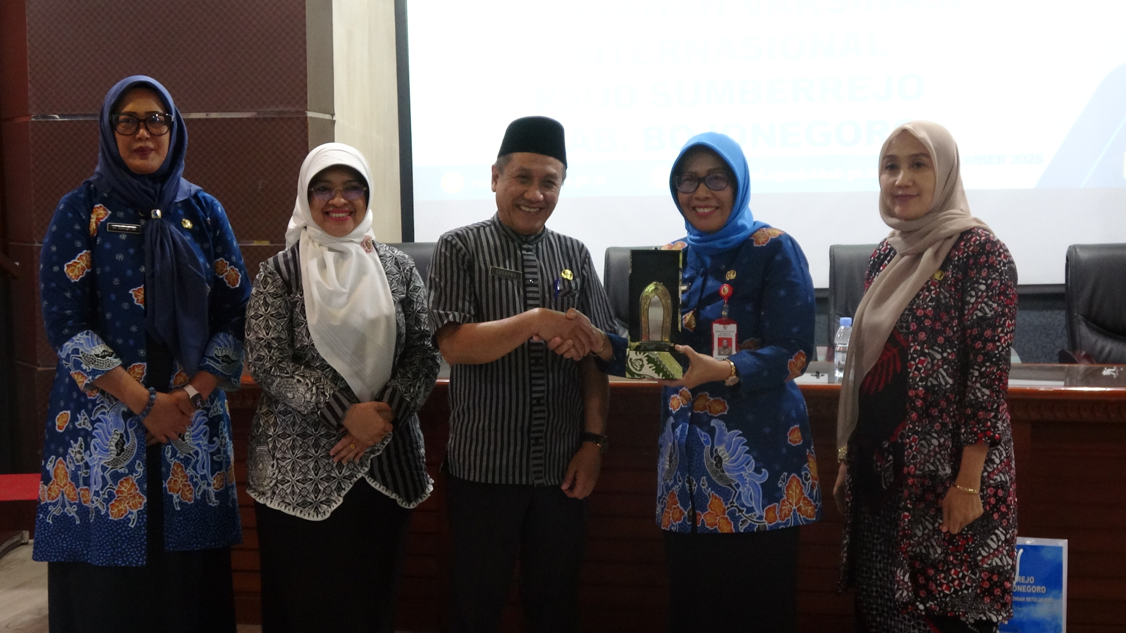 RSUD Nganjuk Sambut Kunjungan Pelayanan Vaksinasi Internasional dari RSUD Sumberrejo Bojonegoro